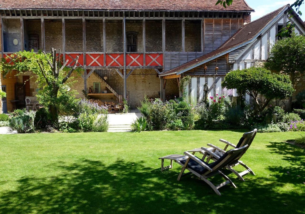 Le Jardin De La Cathedrale Acomodação com café da manhã Troyes Exterior foto